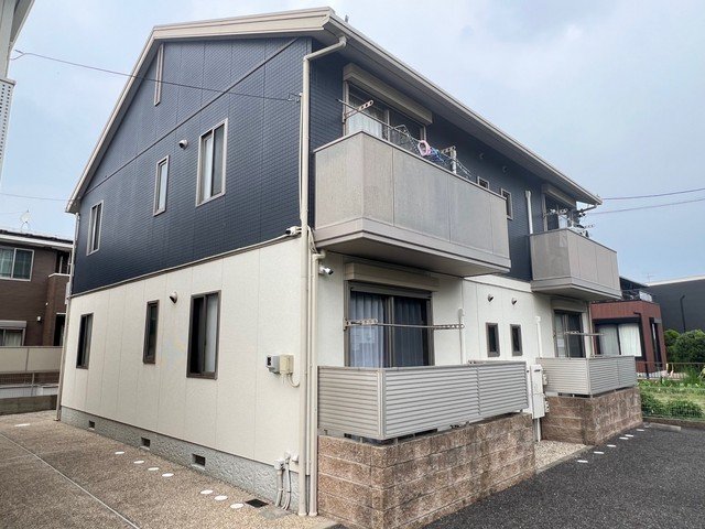 建物外観　落ち着いた雰囲気の外観です