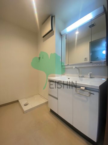 洗面設備　シンプルで使いやすい洗面台です！
