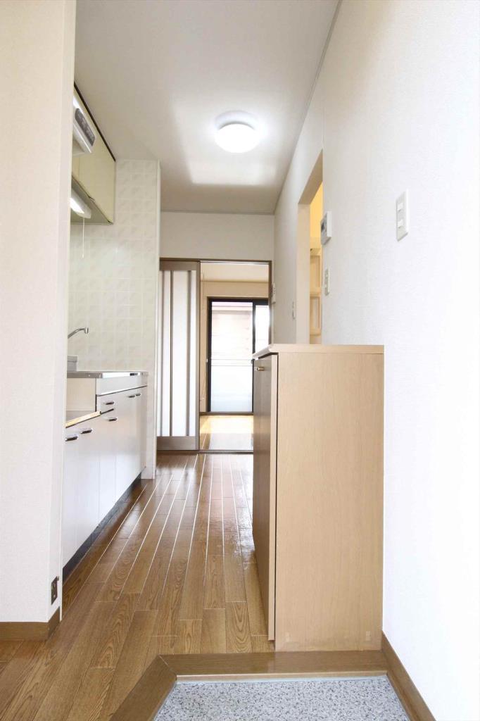 玄関　玄関から見たお部屋★