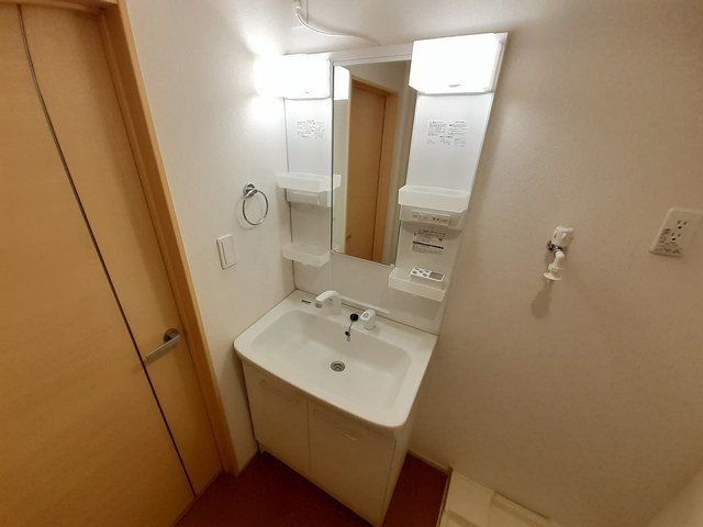 洗面設備　広い洗面スペース