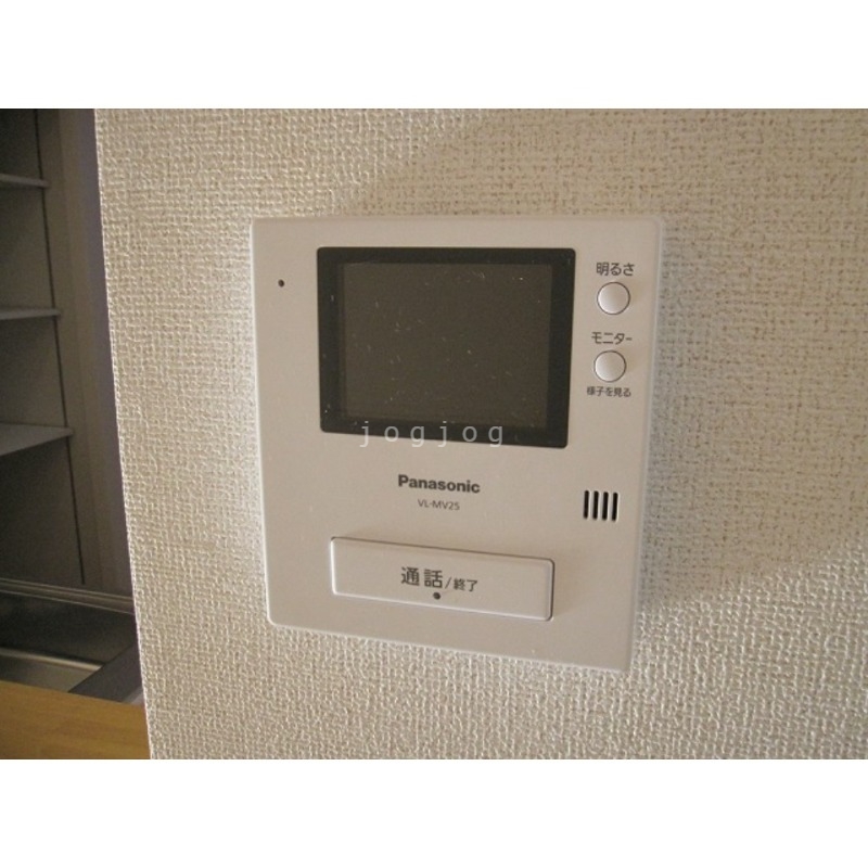セキュリティ　モニター付きインターホンで来客確認も安心です！