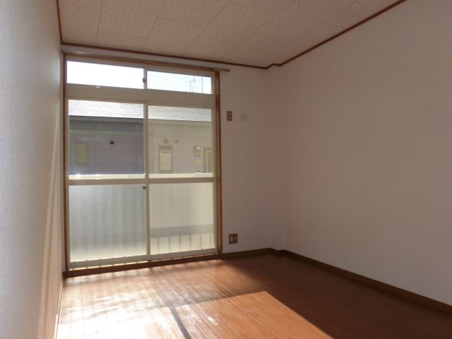 その他　スッキリした雰囲気の洋室です