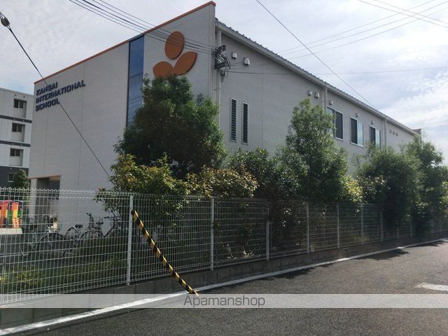 幼稚園・保育園　関西インターナショナルスクール芦屋校（幼稚園・保育園）まで714m