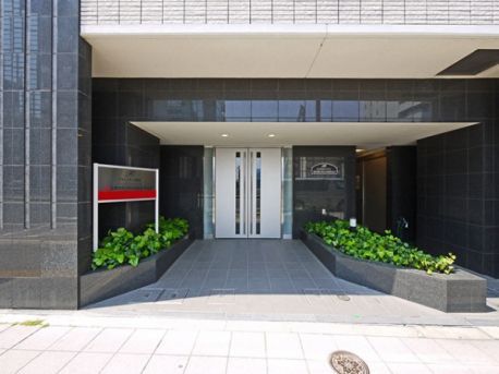 エントランス　建物の内部です