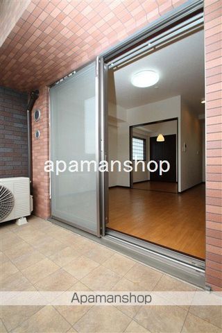 地下鉄御堂筋線 大国町駅 徒歩7分 15階建 築18年の内装写真