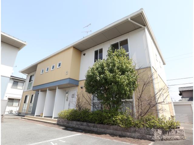 CharmeC棟の外観写真