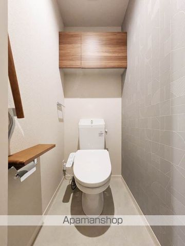 西鉄天神大牟田線 大橋駅 徒歩6分 4階建 築2年のトイレ写真