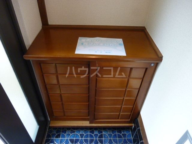 中町貸家の玄関写真