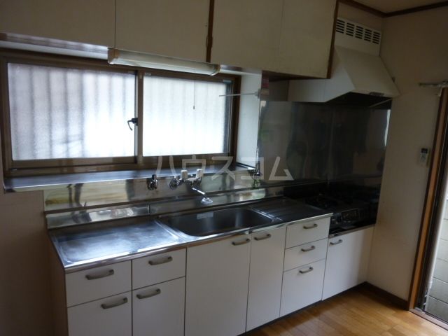 中町貸家のキッチン写真