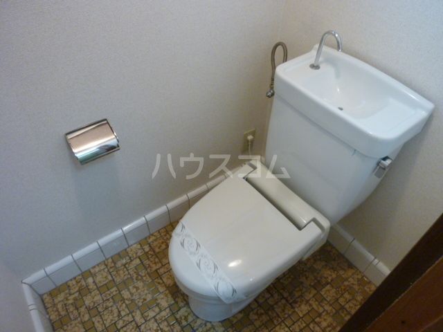 中町貸家のトイレ写真