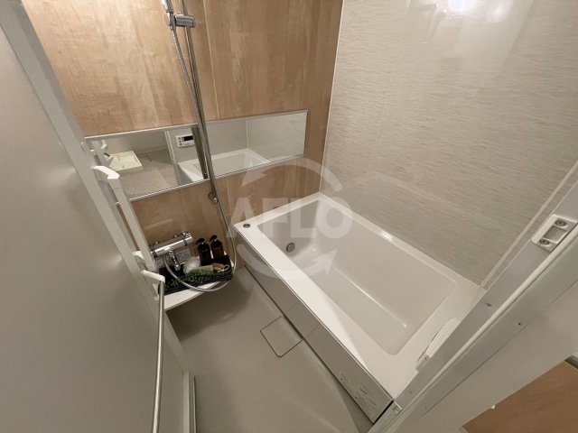 バス・シャワールーム　シーズンフラッツ靭本町　浴室