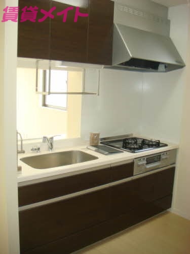 キッチン　同タイプ部屋写真です。