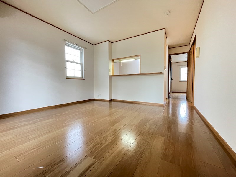 居室・リビング　こちらの物件はMODE不動産なら割引対象の１部屋です。