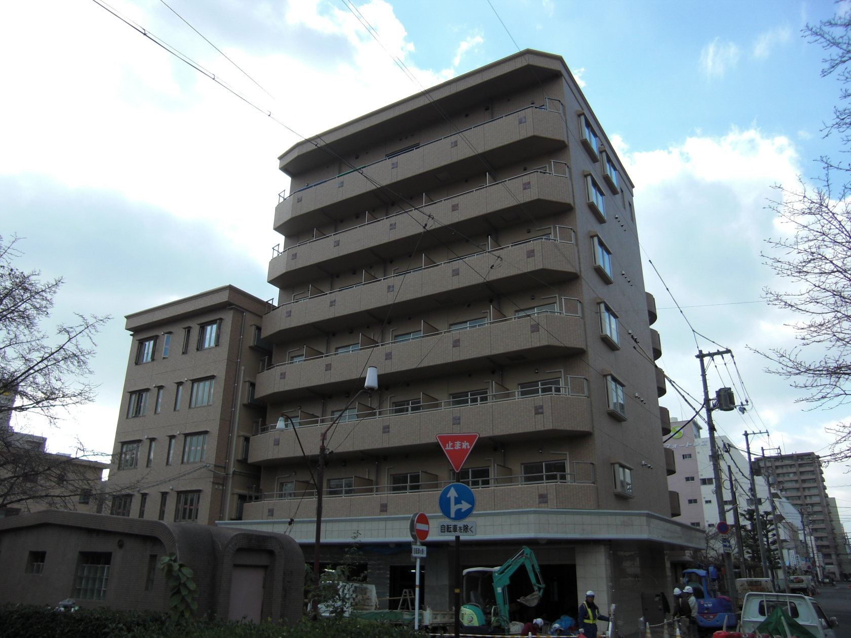 コンソラーレ春日町の建物外観