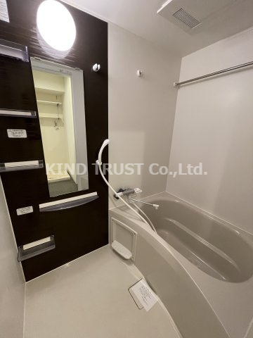 バス・シャワールーム　お風呂で日々の疲れを落としましょう