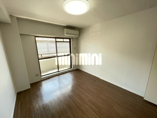 その他設備　エアコンついています