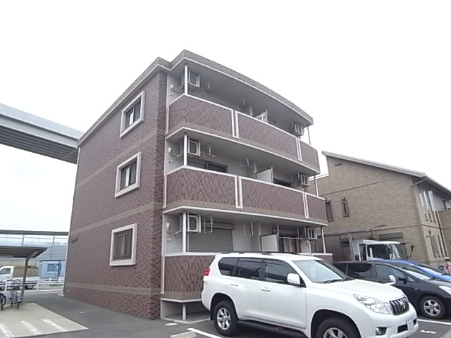 加古川市野口町坂元北のマンションの建物外観