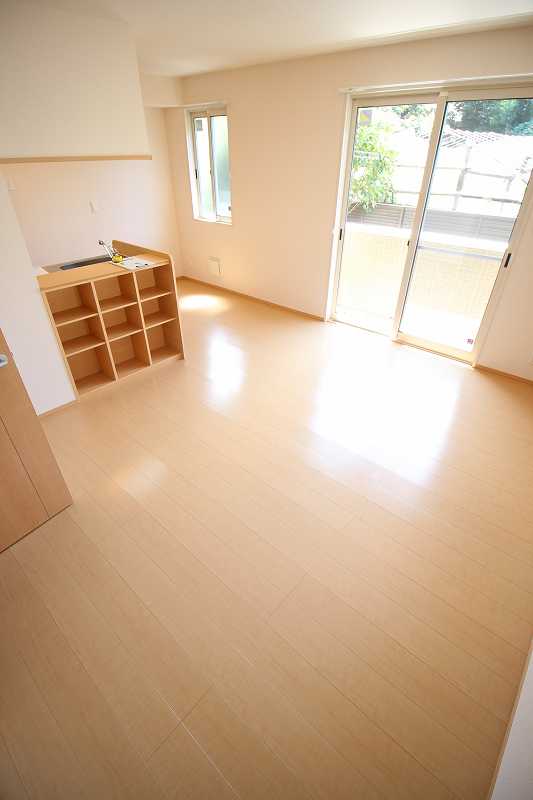 居室・リビング　※同物件、別部屋になります。