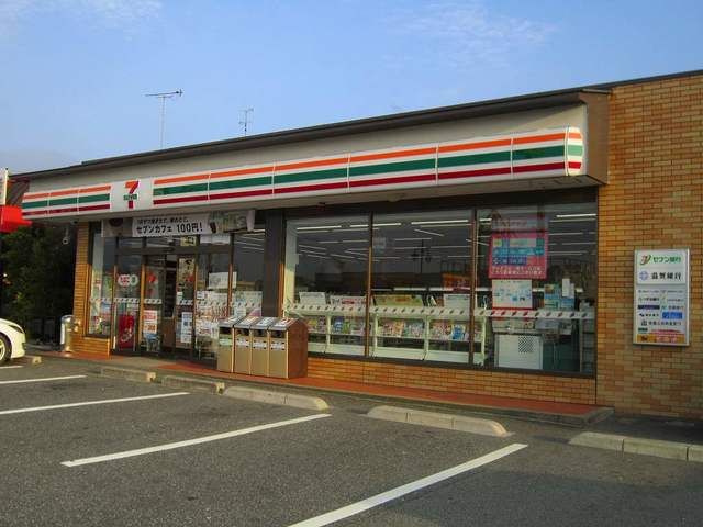 コンビニ　セブンイレブン近江八幡白鳥町店（コンビニ）まで505m