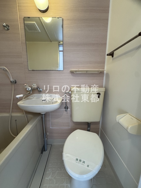 トイレ　清潔感ある洋式トイレです☆お掃除も楽々です！！