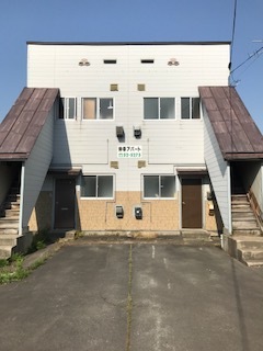伸幸アパートの建物外観