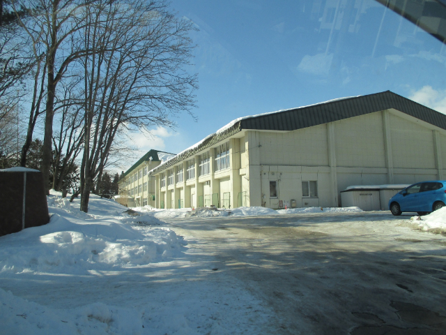 中学校　帯広市立帯広第四中学校（中学校）まで1041m