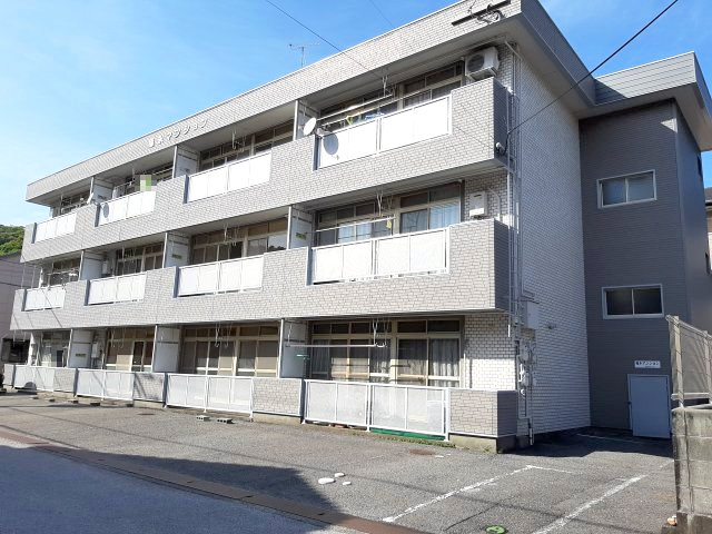 建物外観　2021年4月撮影