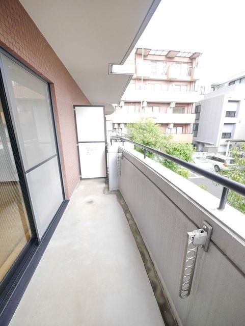 バルコニー　同シリーズ