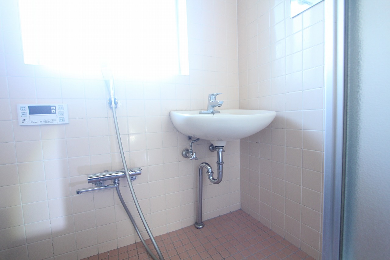 洗面設備　洗面器（浴室内）