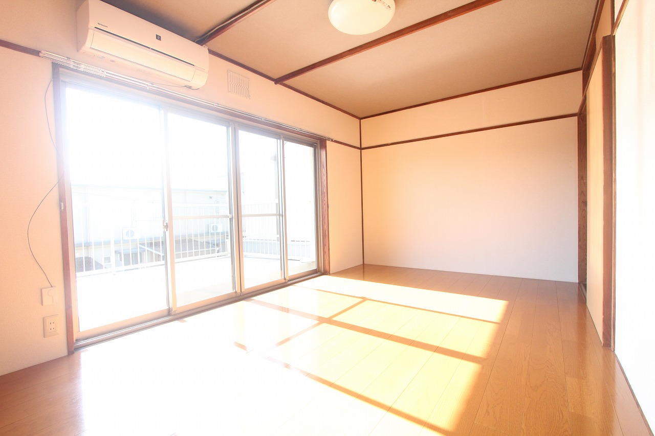 居室・リビング　2階7.3帖