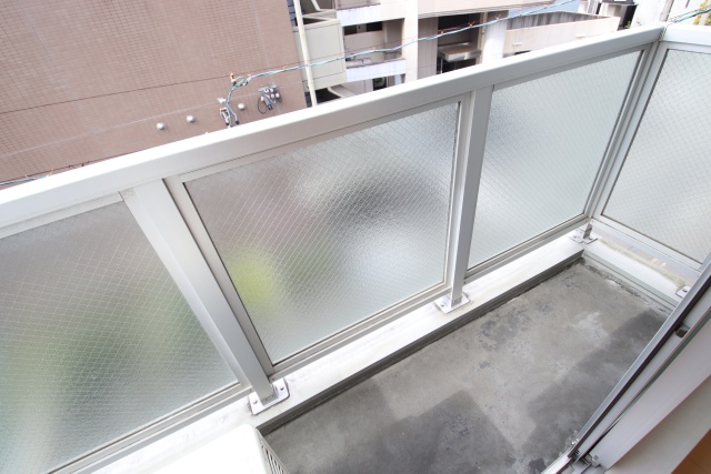 バルコニー　※別室の参考写真の為、現況優先です。