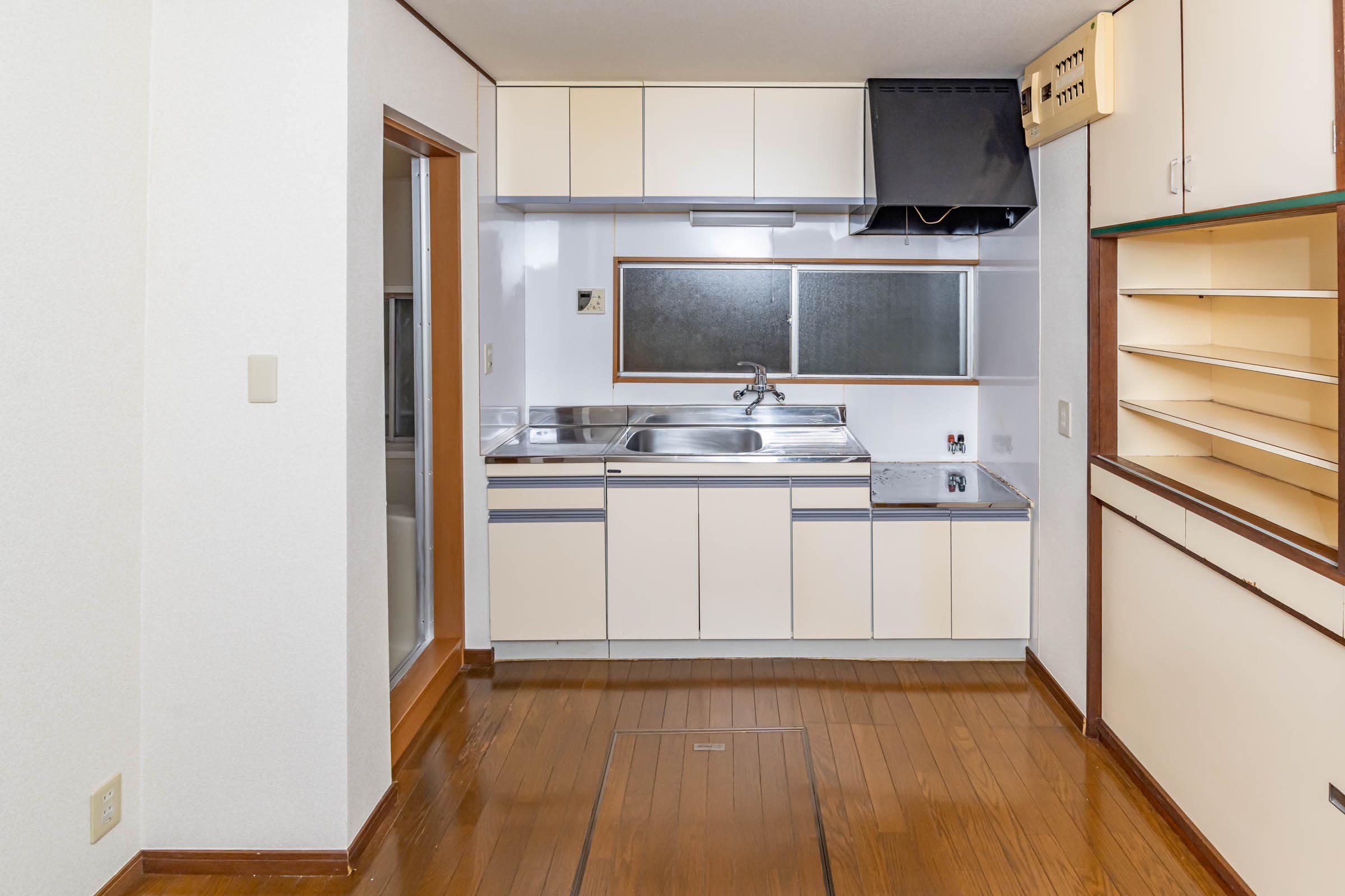 キッチン　収納力のあるキッチンで生活感を感じさせないオシャレな生活を。