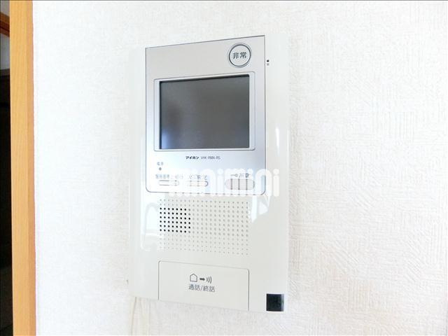 セキュリティ　ＴＶモニタ―ホンで来客の顔の確認ができあます。