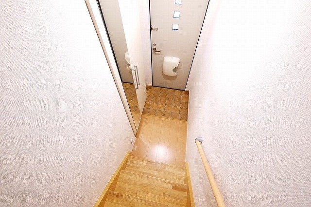 玄関　落ち着いた玄関です