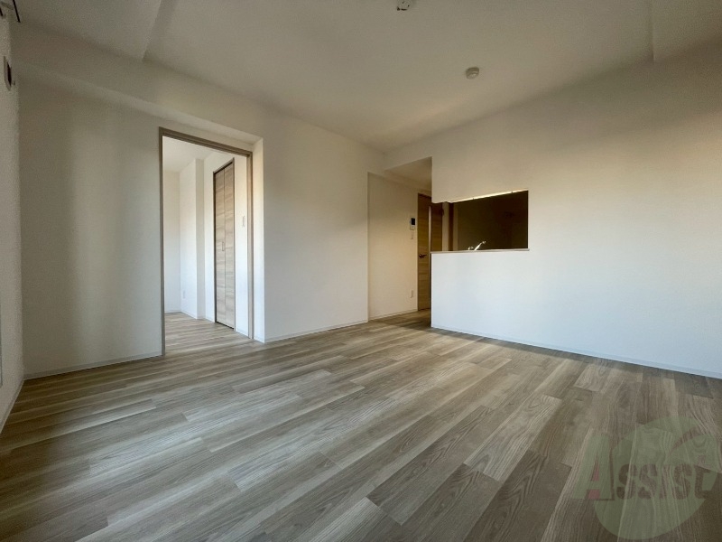 居室・リビング　広々としたリビングですね。使い勝手がよさそうですね！