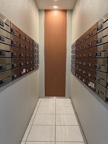 ロビー　メールコーナー