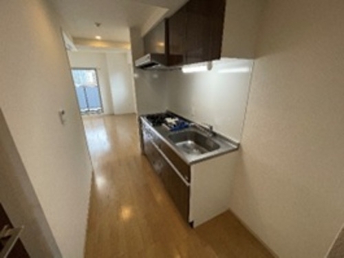 キッチン　キッチン　※反転タイプの部屋のお写真です