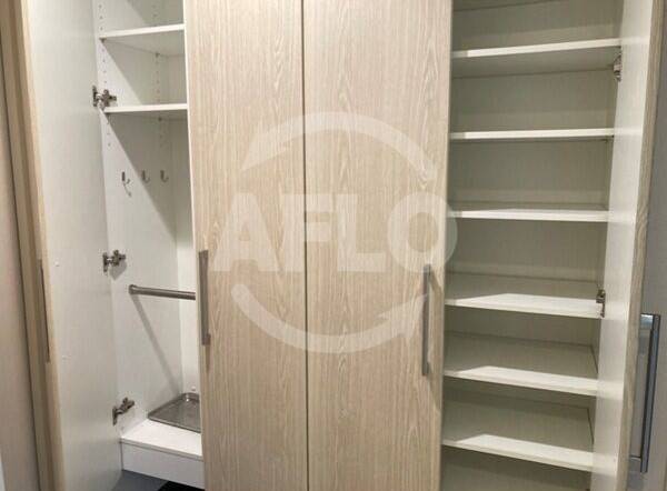 収納　サンクタスタワー心斎橋ミラノグランデ　クローゼット