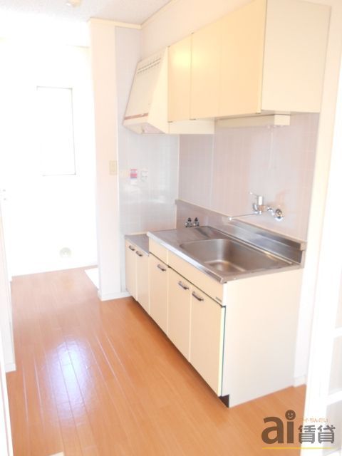 キッチン　※別号室写真です
