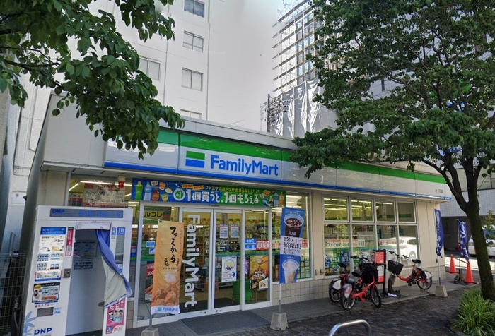 コンビニ　ファミリーマート　葵1丁目店（コンビニ）まで184m