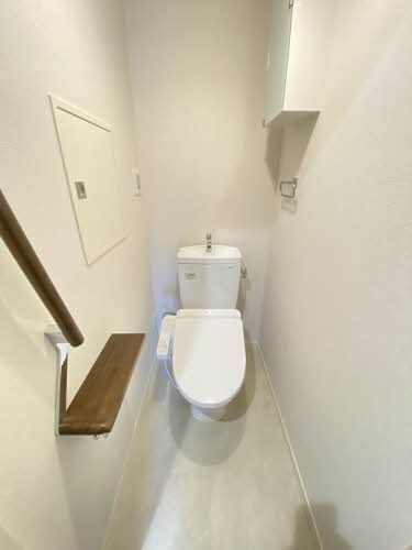 トイレ　トイレ