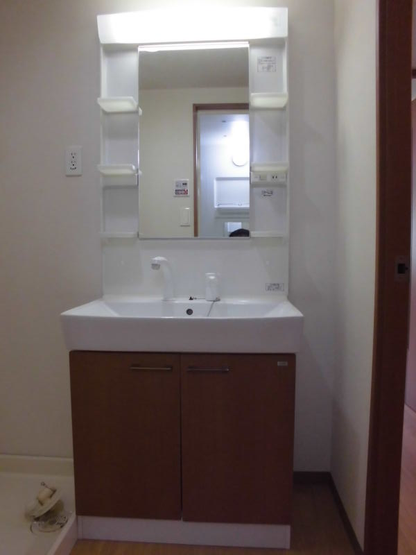 洗面設備　同仕様