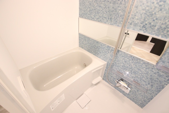 バス・シャワールーム　※別室の参考写真の為、現況優先です。