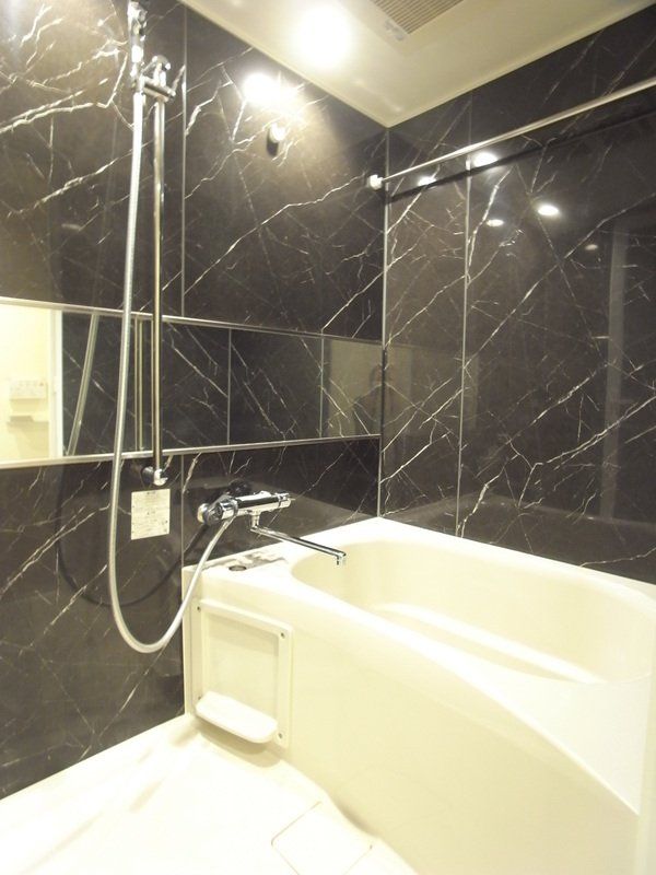 バス・シャワールーム　バス