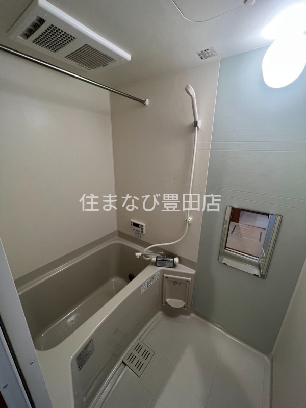 バス・シャワールーム　同型別部屋写真