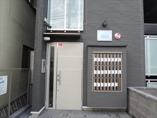 その他　入口は、オートロックです。