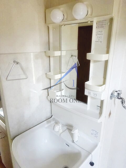 洗面設備　洗面台です。