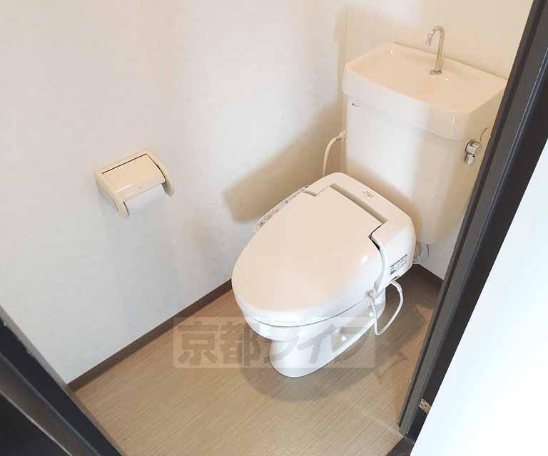 トイレ　ウォシュレット無しの部屋もあります