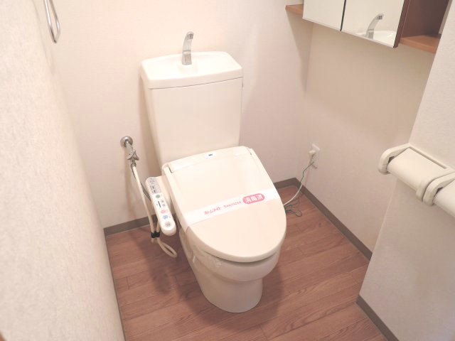 トイレ　シャワー付トイレ