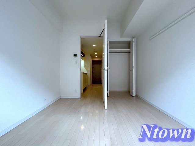 居室・リビング　こちらの居間で趣味の時間をお楽しみください